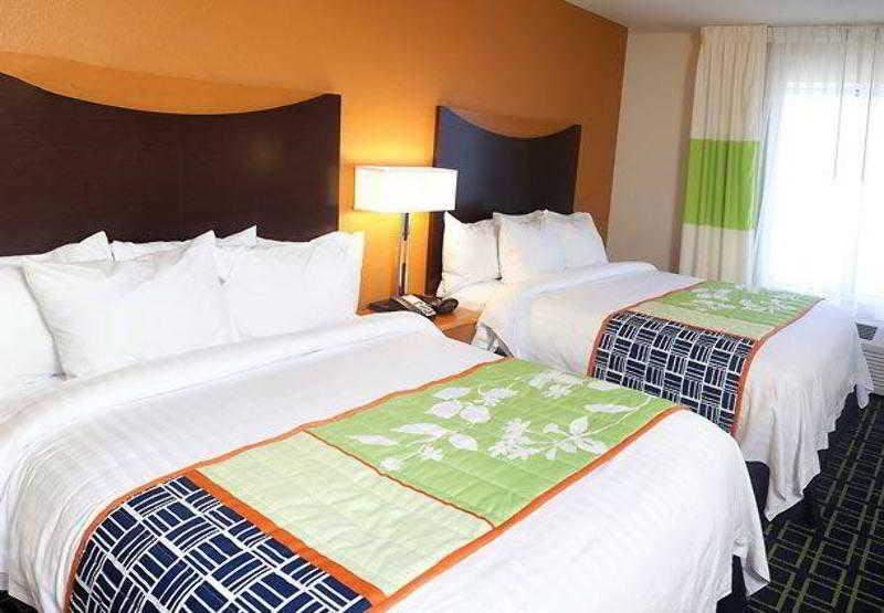 Fairfield Inn & Suites By Marriott Педука Екстер'єр фото