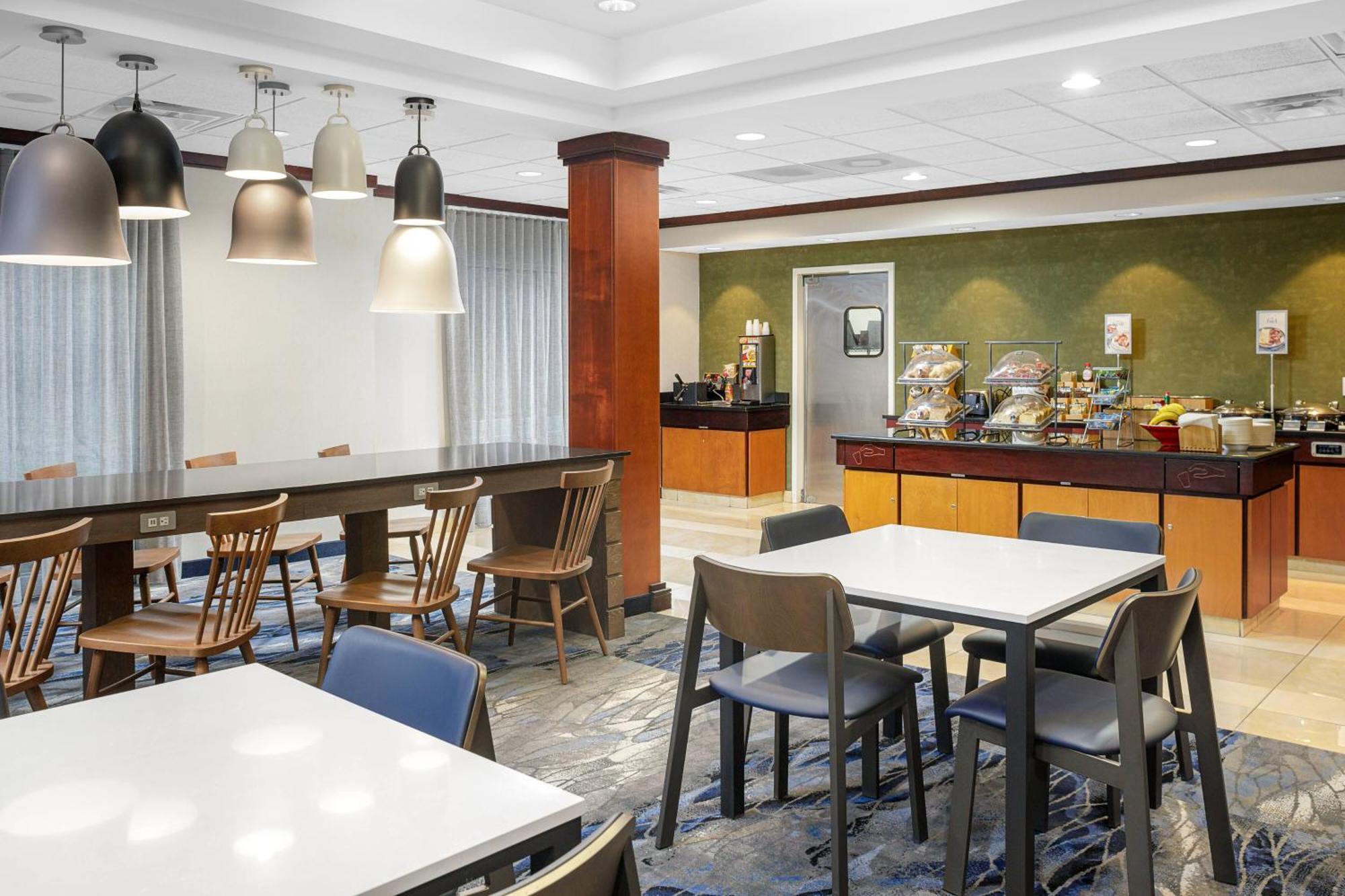 Fairfield Inn & Suites By Marriott Педука Екстер'єр фото