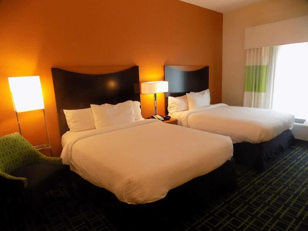 Fairfield Inn & Suites By Marriott Педука Екстер'єр фото